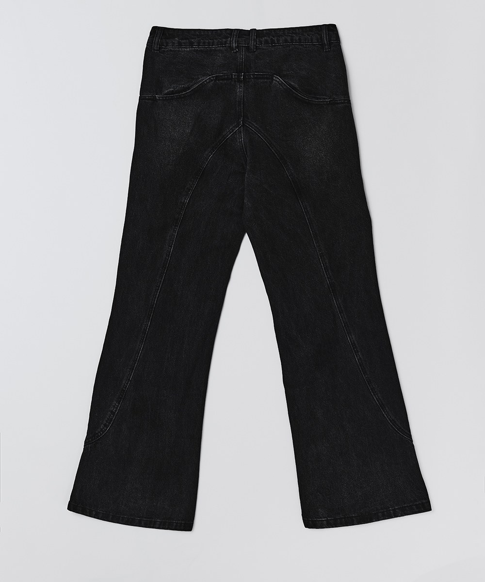 水洗修身丹寧褲 Washed Flared Denim Pants