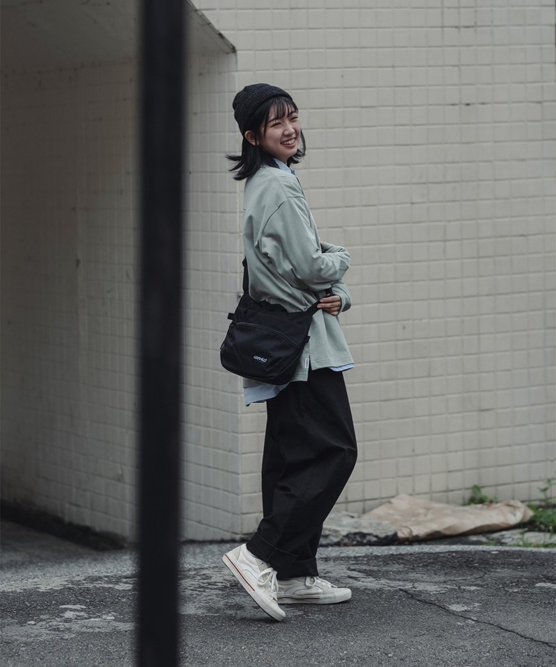 山峰標誌口袋長Tee