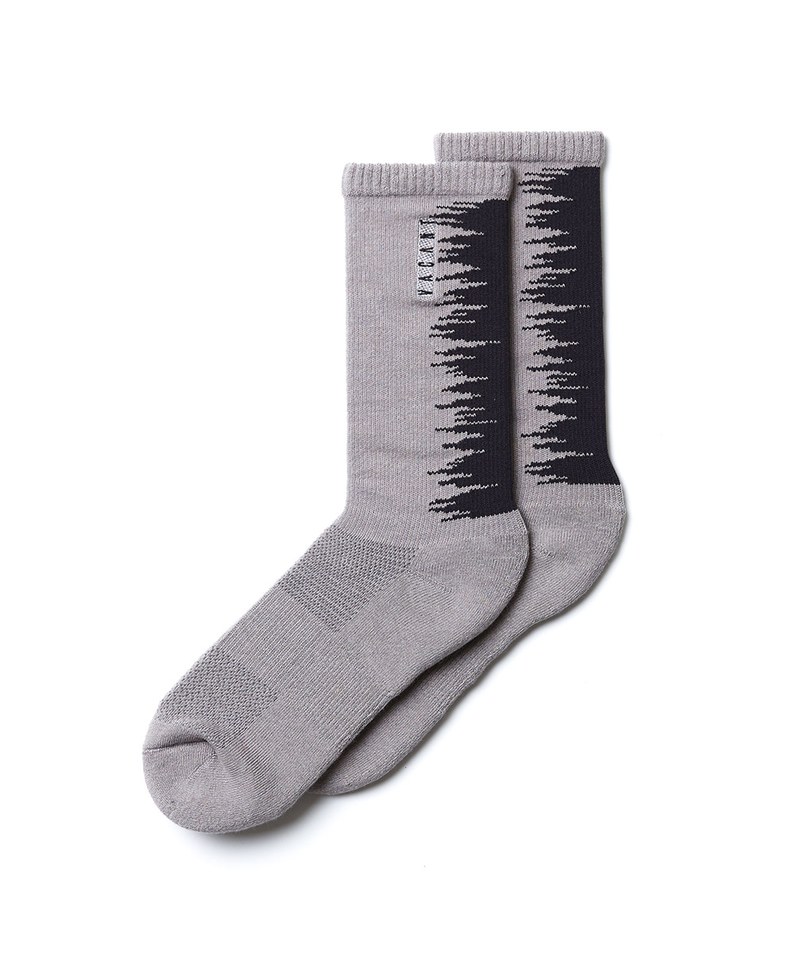 VACANT Crew socks 中筒休閒襪