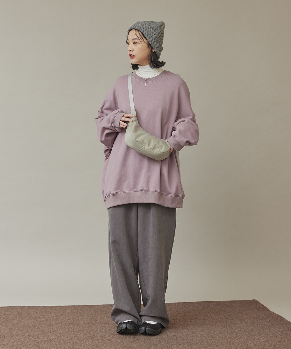 圓領Oversize刺繡衛衣