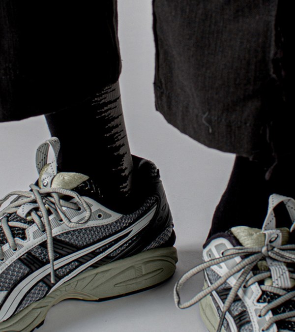 VACANT Crew socks 中筒休閒襪